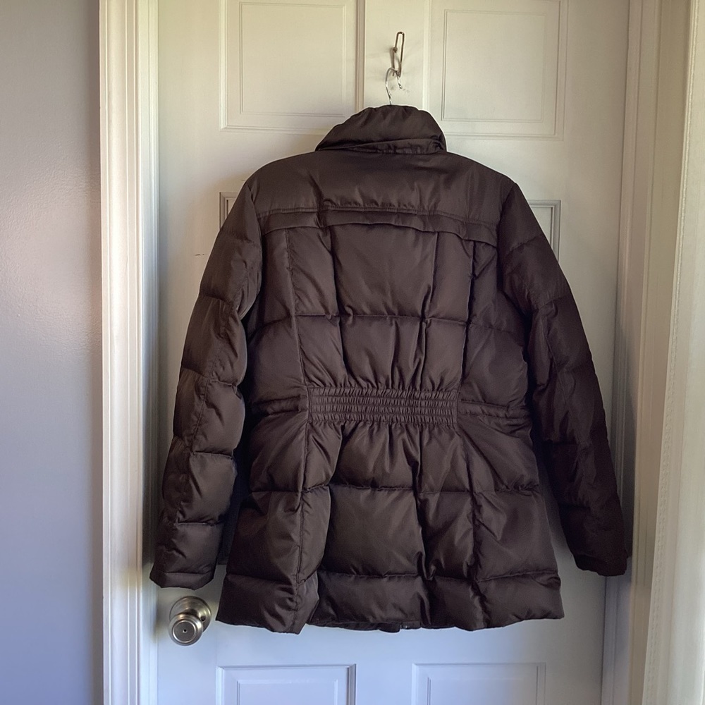 Jones New York Women’s Brown Puffy Coat.  Size M - Picture 3 of 10